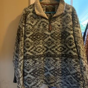 True Grit fleece pull over 1/4 zip